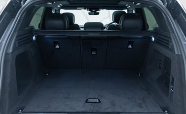 Land Rover Range Rover Sport D250 Edition 34