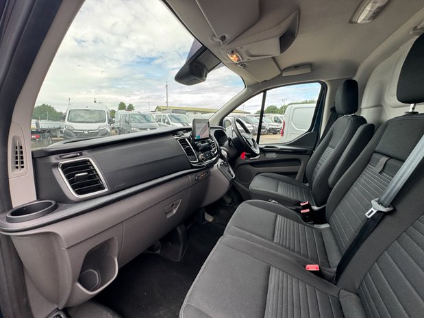 Ford Transit Custom AUTO SWB L1H1 Low Roof Limited 280 Air Con Alloys Cruise Sensors NO VAT 11
