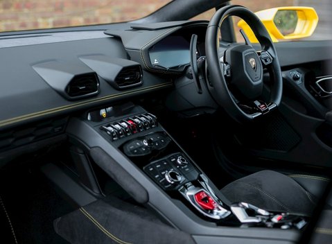 Lamborghini Huracan Spyder LP610-4 15