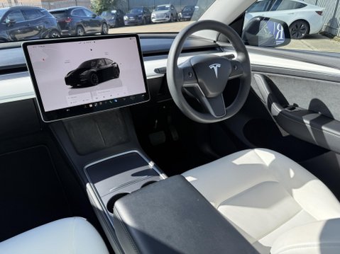 Tesla Model Y SUV 5dr Electric Auto RWD (346 ps) 29