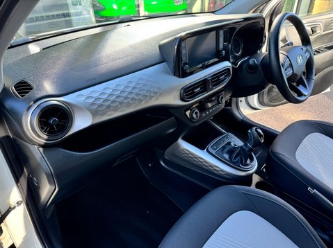 Hyundai i10 MPI PREMIUM 11