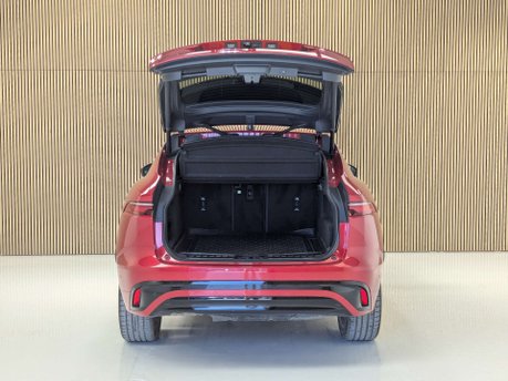 Jaguar F-Pace 2.0 F-PACE R-Dynamic HSE D MHEV AWD Auto 4WD 5dr 25