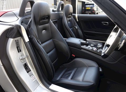 Mercedes-Benz SLS AMG Roadster 24