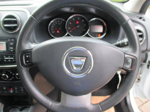 Dacia Logan 0.9 TCe Laureate Euro 6 (s/s) 5dr 18