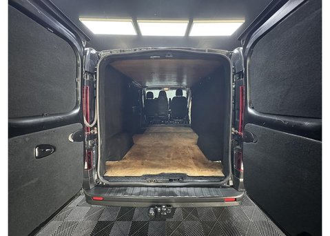 Nissan NV300 1.6 dCi 1.2t Acenta Panel Van 5dr Diesel Manual L2 H1 Euro 6 (120 ps) 35