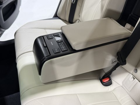 Lexus Es 300H TAKUMI 6