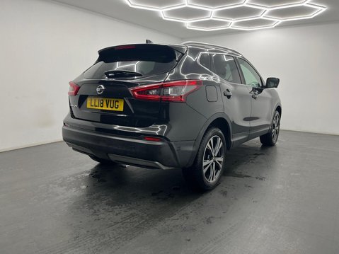 Nissan Qashqai 1.5 dCi N-Connecta Euro 6 (s/s) 5dr 5