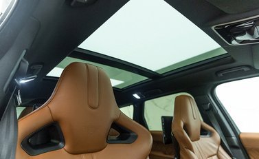 Land Rover Range Rover Sport 5.0 SVR URBAN 12