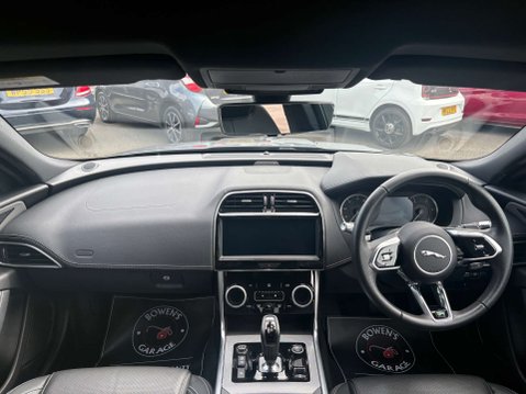 Jaguar XE 2.0 XE R-Dynamic S D Auto 4dr 47