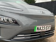 Hyundai KONA PREMIUM 16