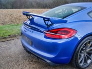 Porsche Cayman GT4 18