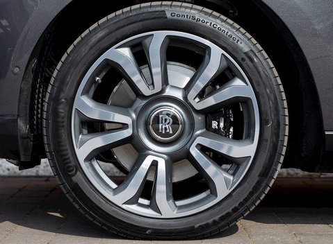 Rolls-Royce Cullinan 10