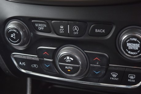 Jeep Cherokee M-JET II NIGHT EAGLE 25