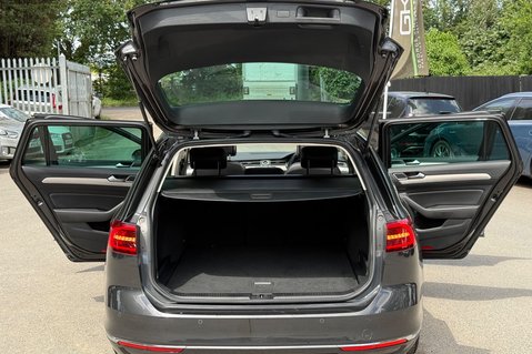 Volkswagen Passat GT TSI EVO DSG - PANORAMIC SUNROOF -19 INCH ALLOYS - ONE OWNER 21