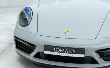 Porsche 911 Carrera GTS (992) 22