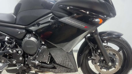 Yamaha XJ6 2010 ONLY 15K 1 FORMER OWNER LONG MOT WARRANTY 600CC A2 38