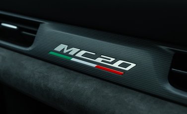 Maserati MC20 22