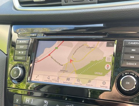 Nissan Qashqai 1.3 Qashqai N-Motion DiG-T 5dr 23