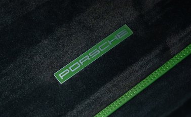 Porsche 911 Turbo S (992) 27