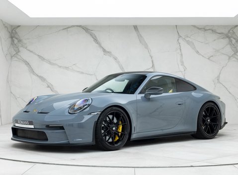 Porsche 911 (992) GT3 Touring 6