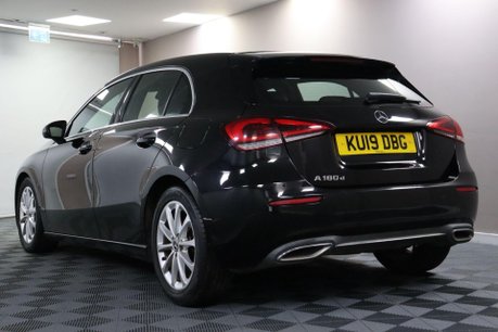 Mercedes-Benz A Class A 180 D SPORT 22