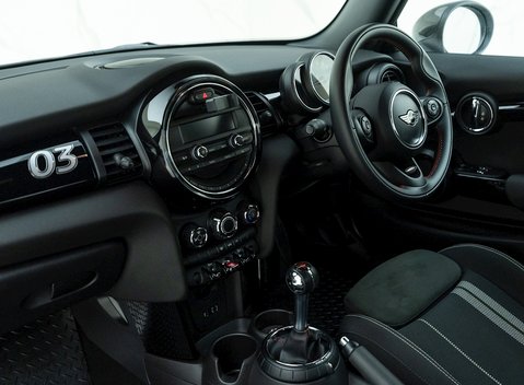 Mini Hatch John Cooper Works Challenge 14