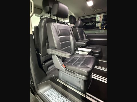 Volkswagen Caravelle 2.0 Caravelle Executive TDI BlueMotion Technology Semi-Auto 5dr 22