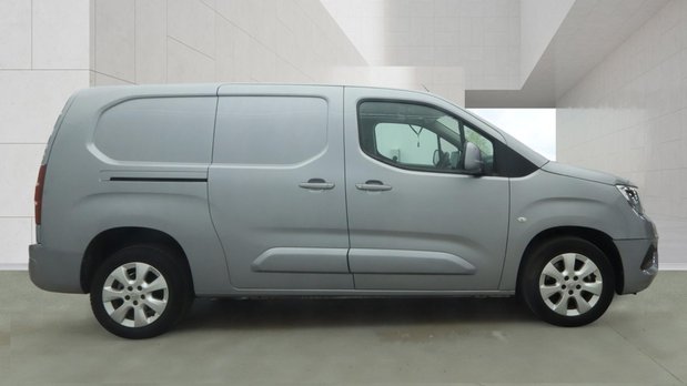 Vauxhall Combo LWB L2H1 Low Roof Limited 2300 Air Con Alloys Sensors EURO 6 NO VAT 3