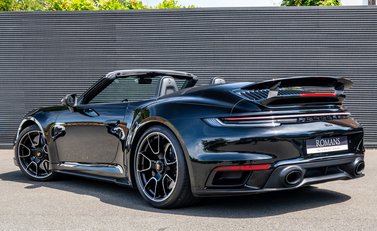 Porsche 911 Turbo S Cabriolet (992) 4