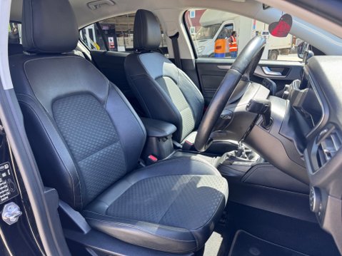 Ford Focus TITANIUM X 3