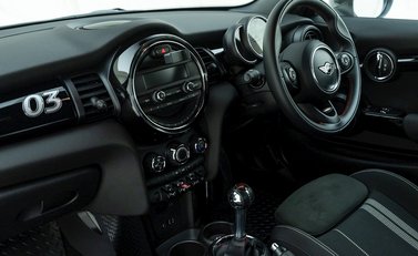 Mini Hatch John Cooper Works Challenge 14