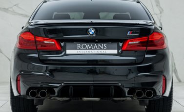 BMW M5 Competition 5