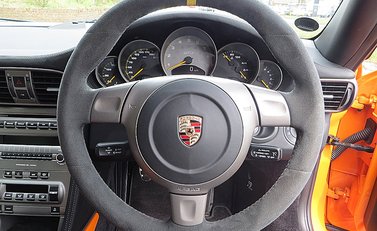 Porsche 911 (997) GT3 RS 8