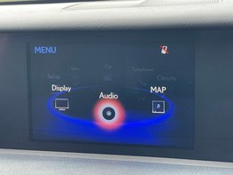 Lexus Is 2.5 IS 300h Advance CVT 4dr 28