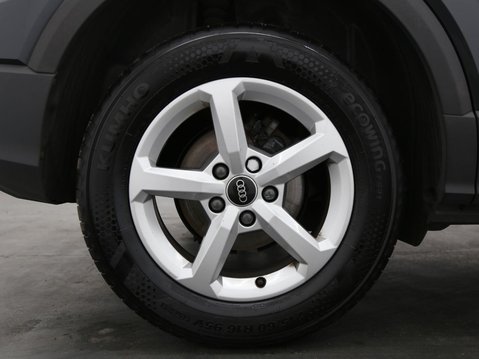 Audi Q2 1.0 TFSI 30 Technik Euro 6 (s/s) 5dr 27