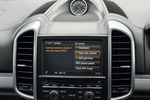 Porsche Cayenne D V6 TIPTRONIC S - REAR ENTERTAINMENT -PDLS -PAN ROOF -CAMERA -£17K EXTRAS 50