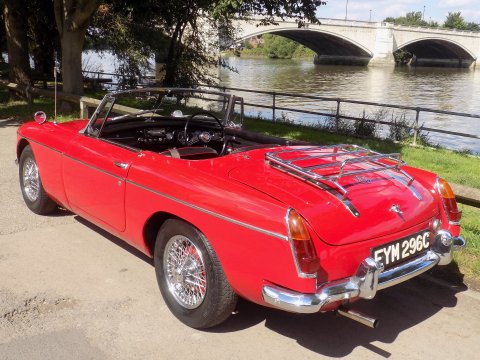 MG MGB MK1 'Pull Door Handle' ROADSTER 2