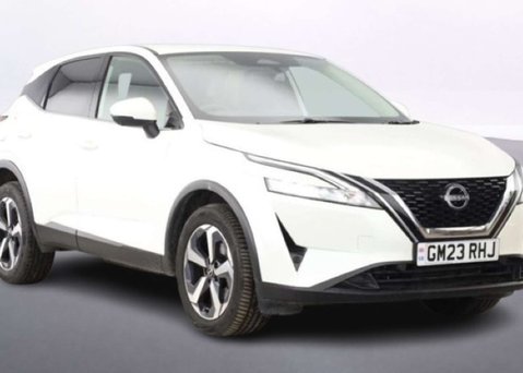 Nissan Qashqai 1.3 DIG-T MHEV N-Connecta SUV 5dr Petrol Hybrid XTRON Euro 6 (s/s) (158 ps) 1