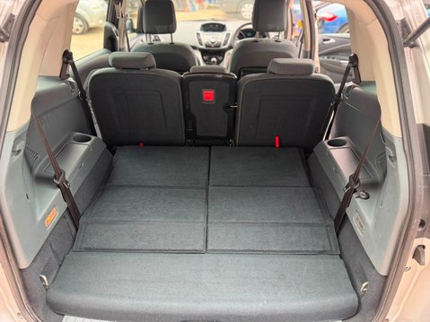 Ford Grand C-Max 1.6 TDCi Titanium Euro 5 5dr 28