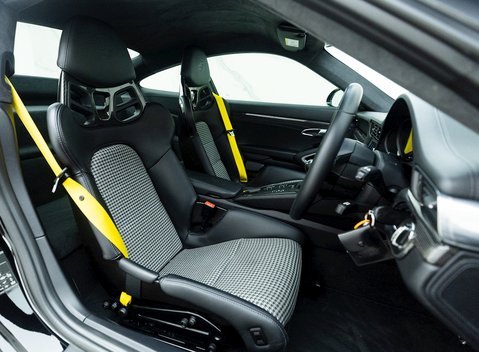 Porsche 911 (991.2) GT3 Touring 10