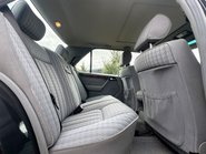 Mercedes-Benz C Class 260 E 56