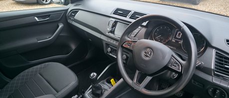 Skoda Fabia 1.2 SE L TSI LOOK! FULL SERVICE HISTORY! 6 SKODA SERVICES! £20 TAX! 1