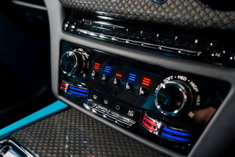 Rolls-Royce Ghost V12 BLACK BADGE. FULL PPF. HUD. STARLIGHT HEADLINER. H, C & M SEATS 52