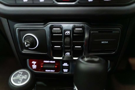 Jeep Wrangler 2.0 Wrangler Rubicon Unlimited Edition Auto 4WD 4dr 21