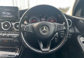 Mercedes-Benz C Class C200 SE PETROL 4 Door 32