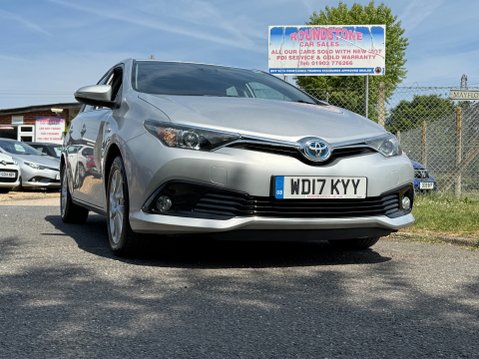 Toyota Auris VVT-I HYBRID BUSINESS EDITION TSS 31