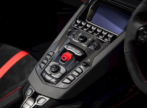 Lamborghini Aventador SV LP750-4 Roadster 19