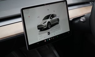 Tesla Model Y RWD 4 New Tyres Comfort Suspension 1 Owner GROK AI Ryzen Adaptive LEDs VATQ 21