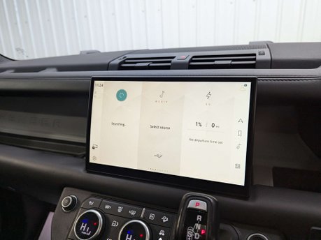 Land Rover Defender 2.0 Defender X-Dynamic HSE PHEV Auto 4WD 5dr 84