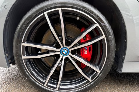 BMW 3 Series 330E M SPORT -VAT Q -DRIVING ASSISTANT PRO -PAN ROOF -H/K -M PRO PACK 80